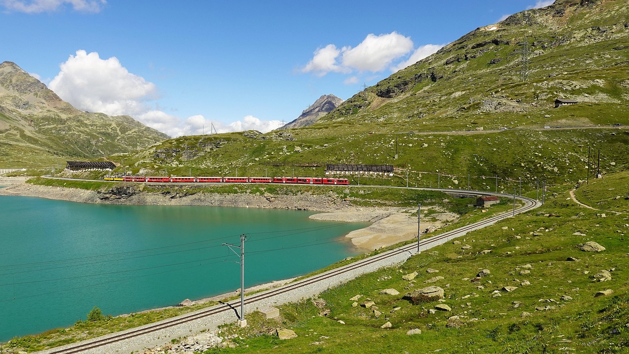BERNINA EXPRESS: DA TIRANO A ST. MORITZ CON LIVIGNO